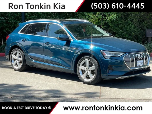 2019 Audi e-tron Prestige