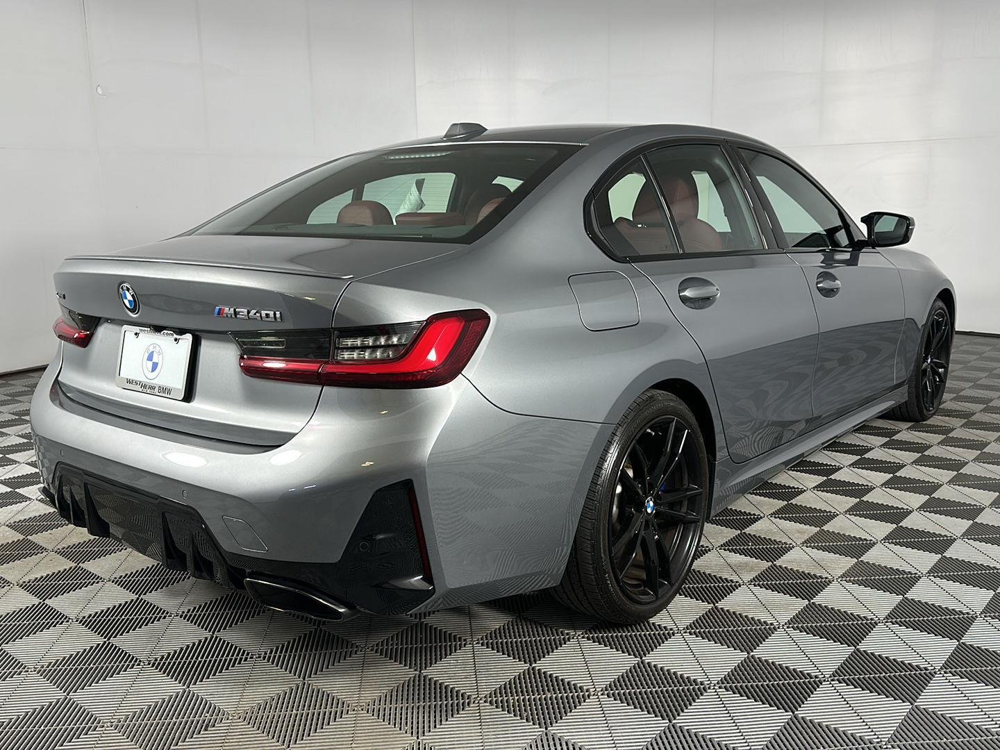 Used 2024 Skyscraper Grey Metallic BMW M340i xDrive image 28