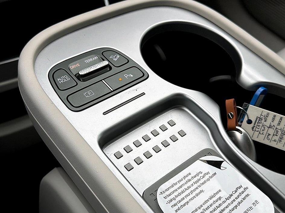 New 2026 Cyber Gray Hyundai SE image 29