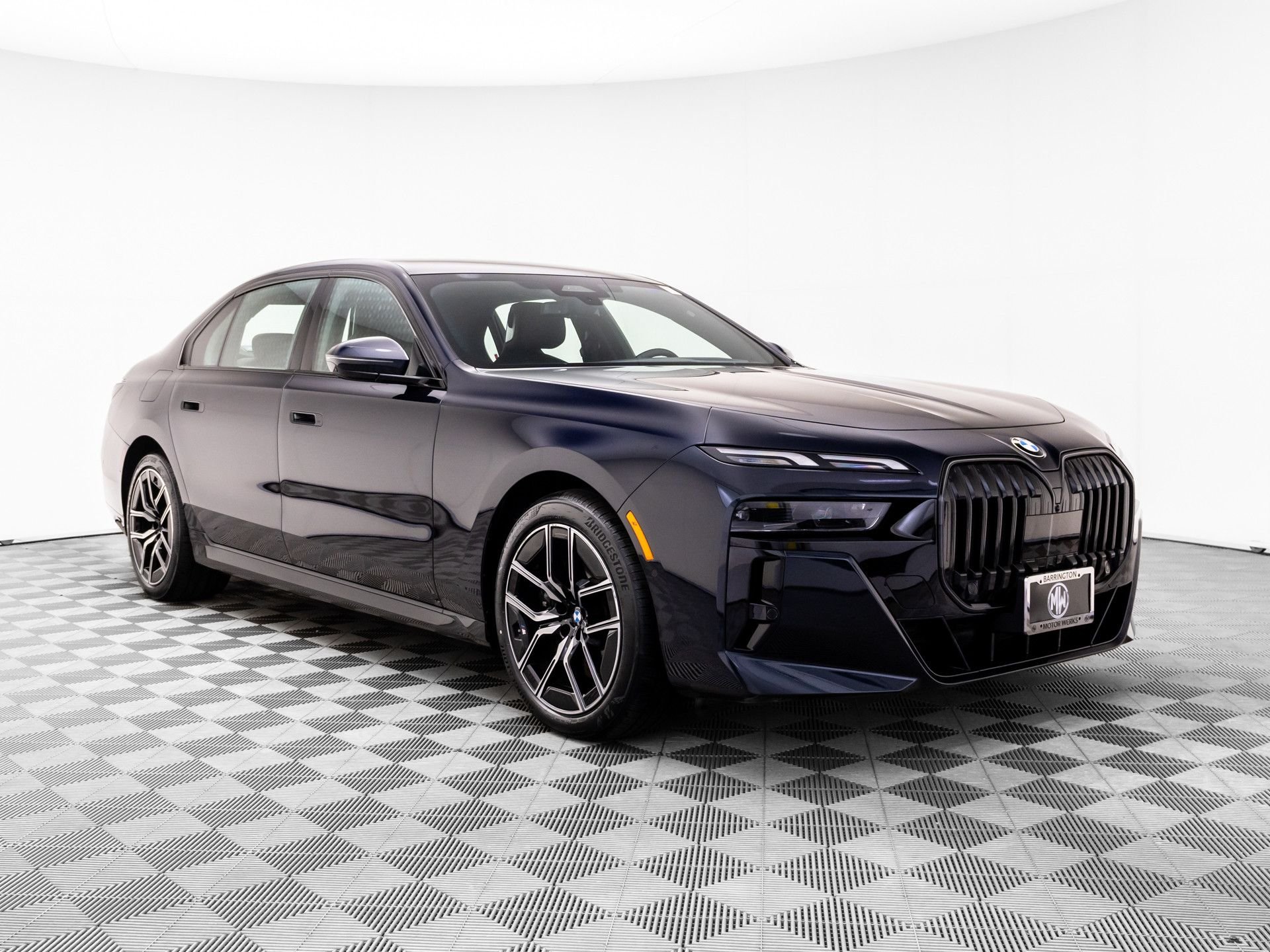 Certified Used 2025 Carbon Black Metallic BMW 740i xDrive image 8