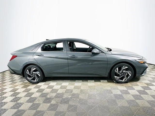 New 2026 Hyundai ELANTRA Limited
