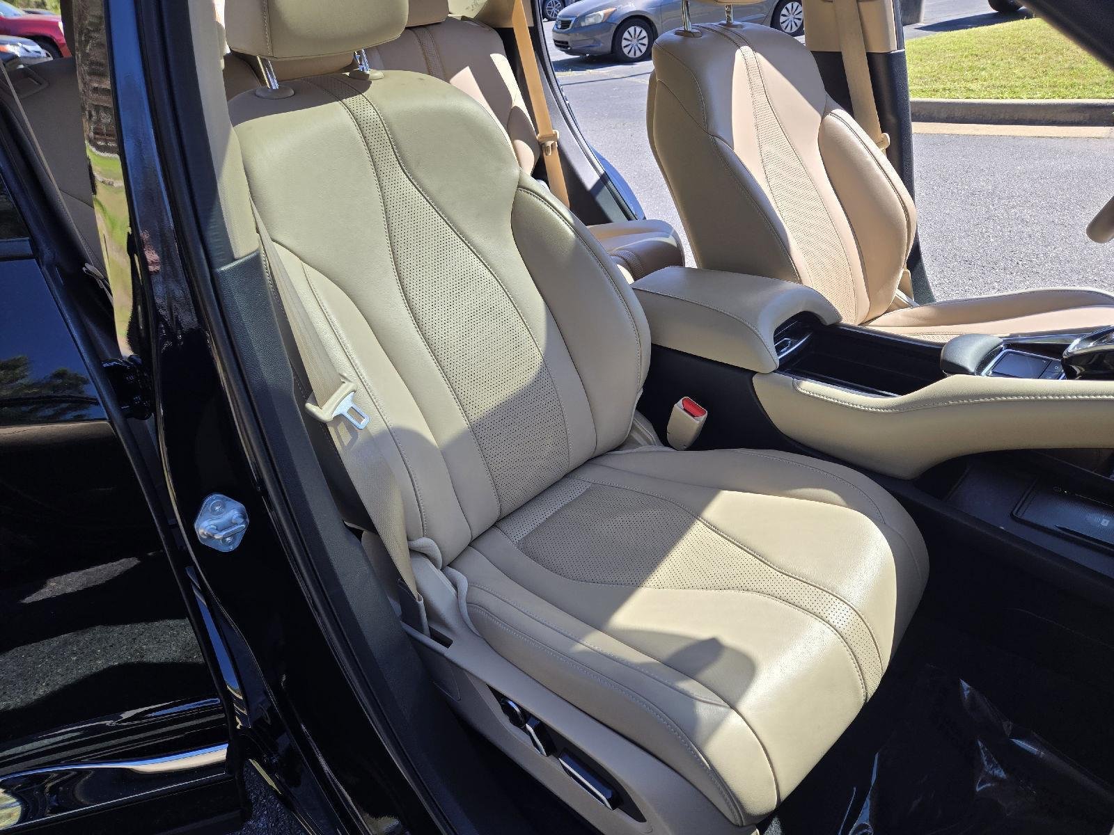 Used 2023 Majestic Black Pearl Acura w/Tech image 28
