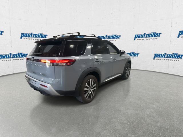 Used 2022 Gray Nissan Platinum image 11