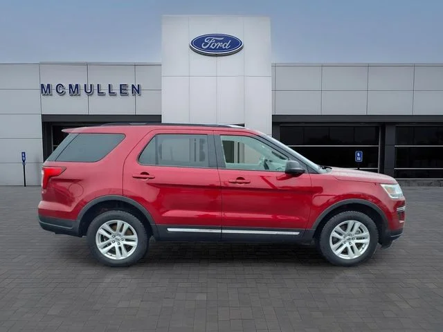 Certified Used 2018 Ruby Red Metallic Ford XLT image 4