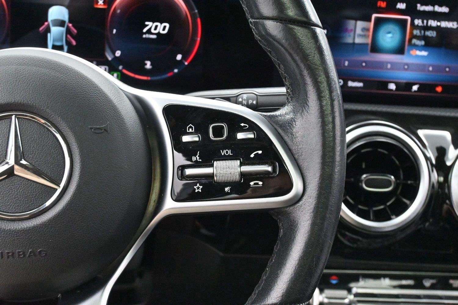 Used 2019 Mountain Grey Metallic Mercedes-Benz A 220 image 17
