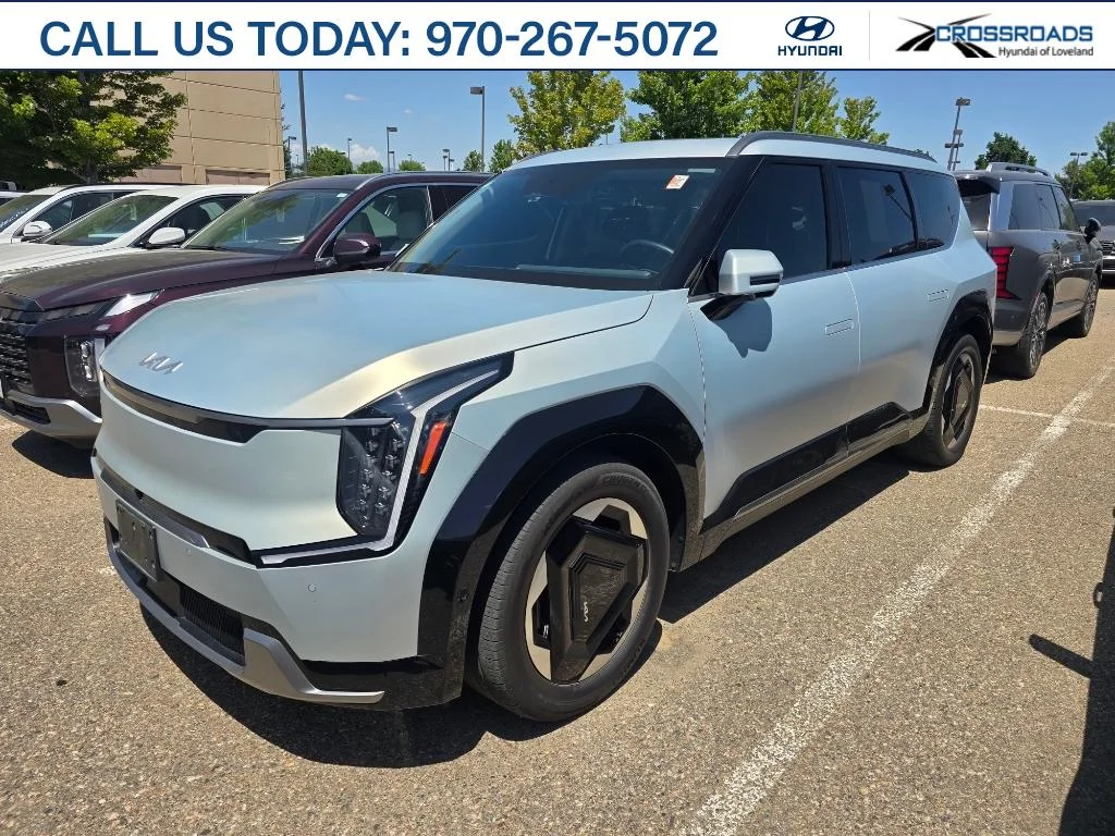 Used 2024 Ivory Silver Matte Kia Land image 1