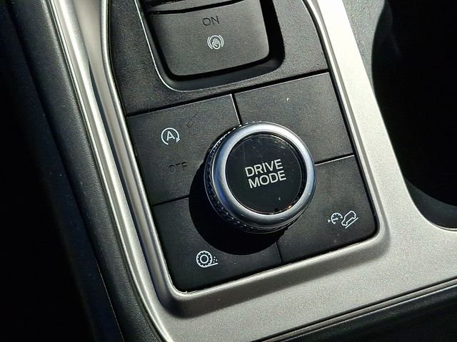 Used 2021 Black Ford XLT image 24