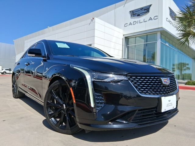 2022 Cadillac CT4