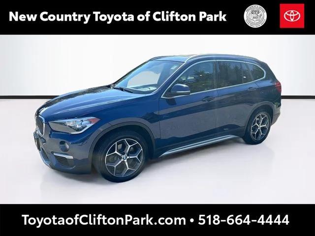 Used 2018 Blue BMW xDrive28i image 3