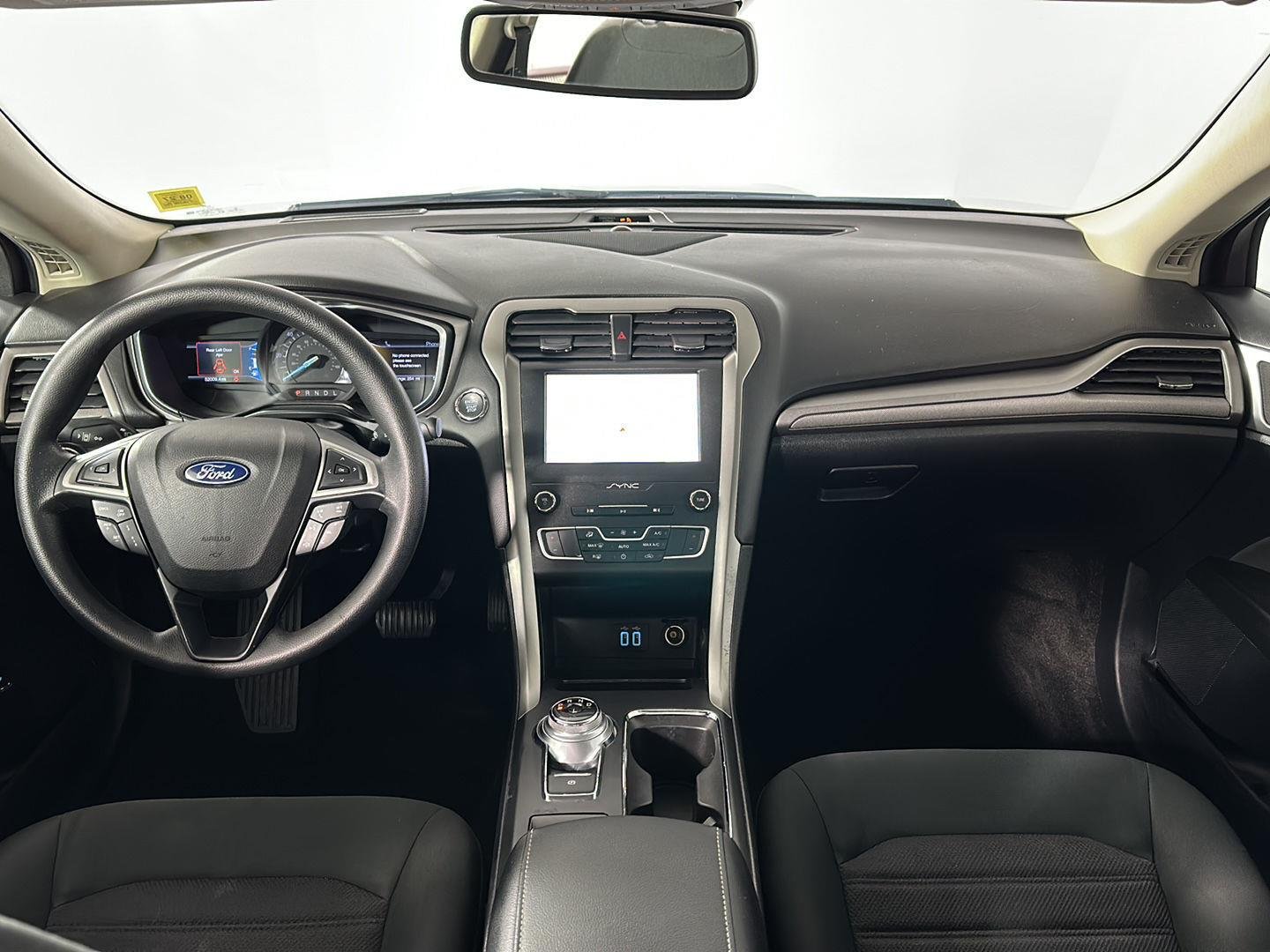 Used 2020 Magnetic Ford SE image 17