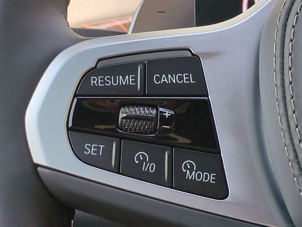 New 2027 Gray Metallic BMW xDrive40i image 25