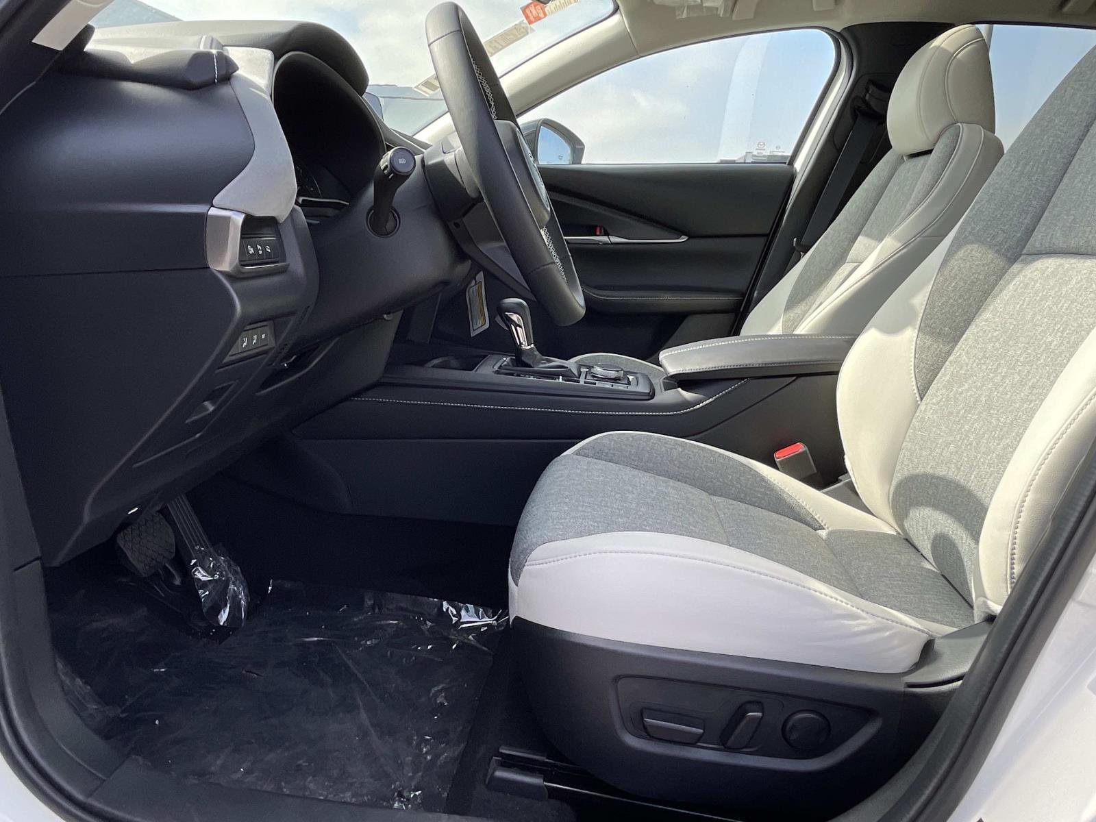 2026 Mazda CX-30 Aire Edition - Photo 11
