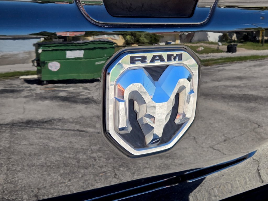 Certified Used 2020 Black Ram Big Horn/Lone Star image 10