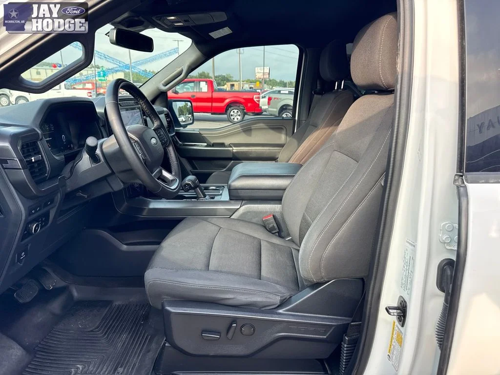 Used 2024 Oxford White Ford XLT image 22
