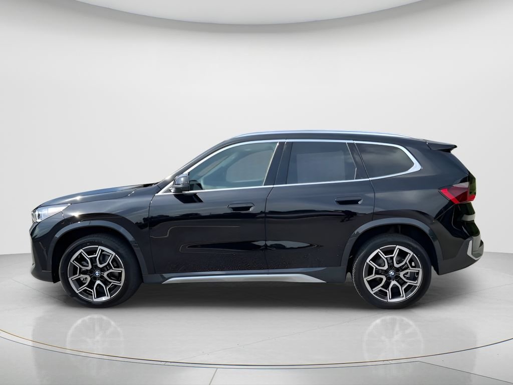 Used 2025 Black BMW xDrive28i image 5