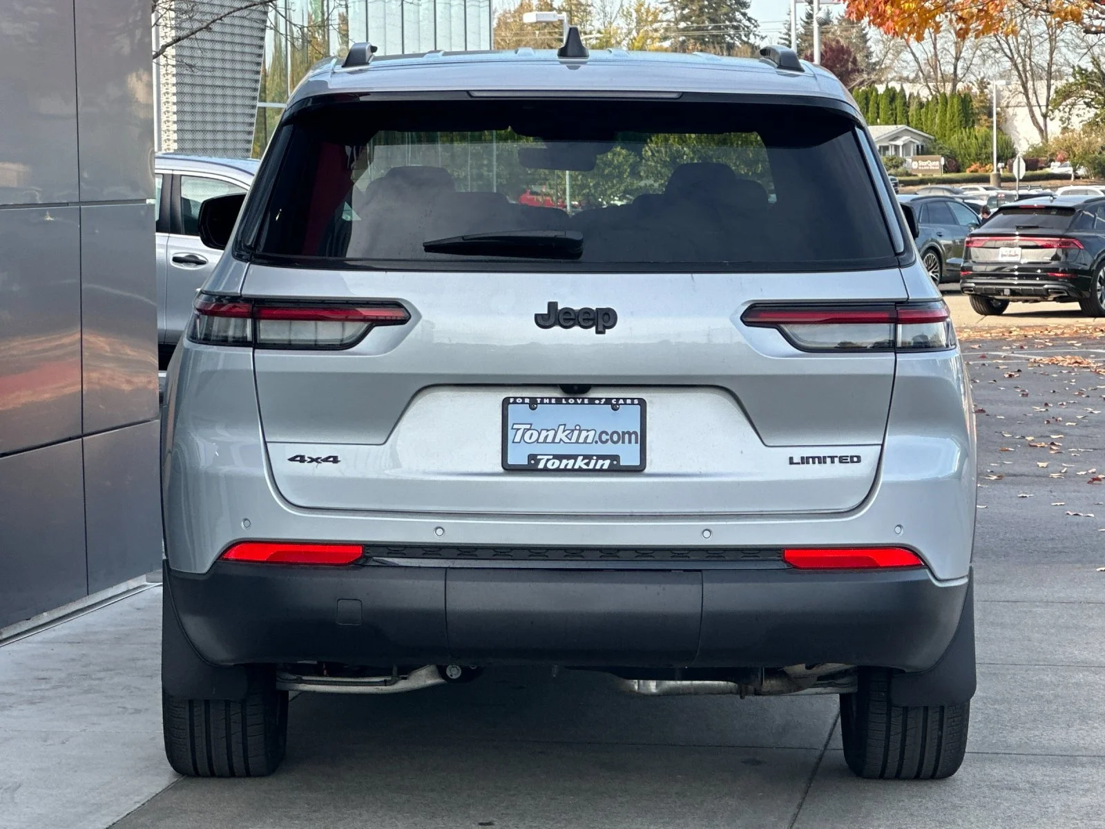 Used 2025 Silver Zynith Jeep Limited image 5