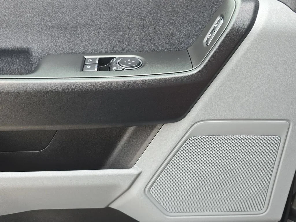 2025 Ford F-250 Super Duty XL - Photo 24