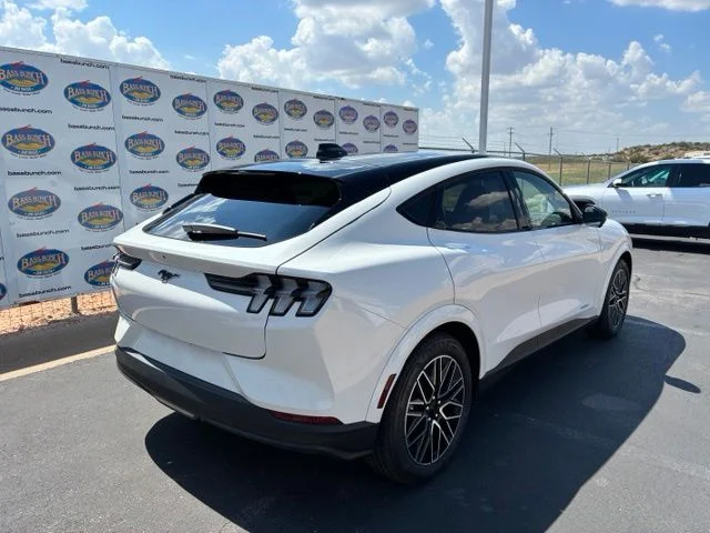 New 2026 Star White Metallic Tri-Coat Ford Premium image 4