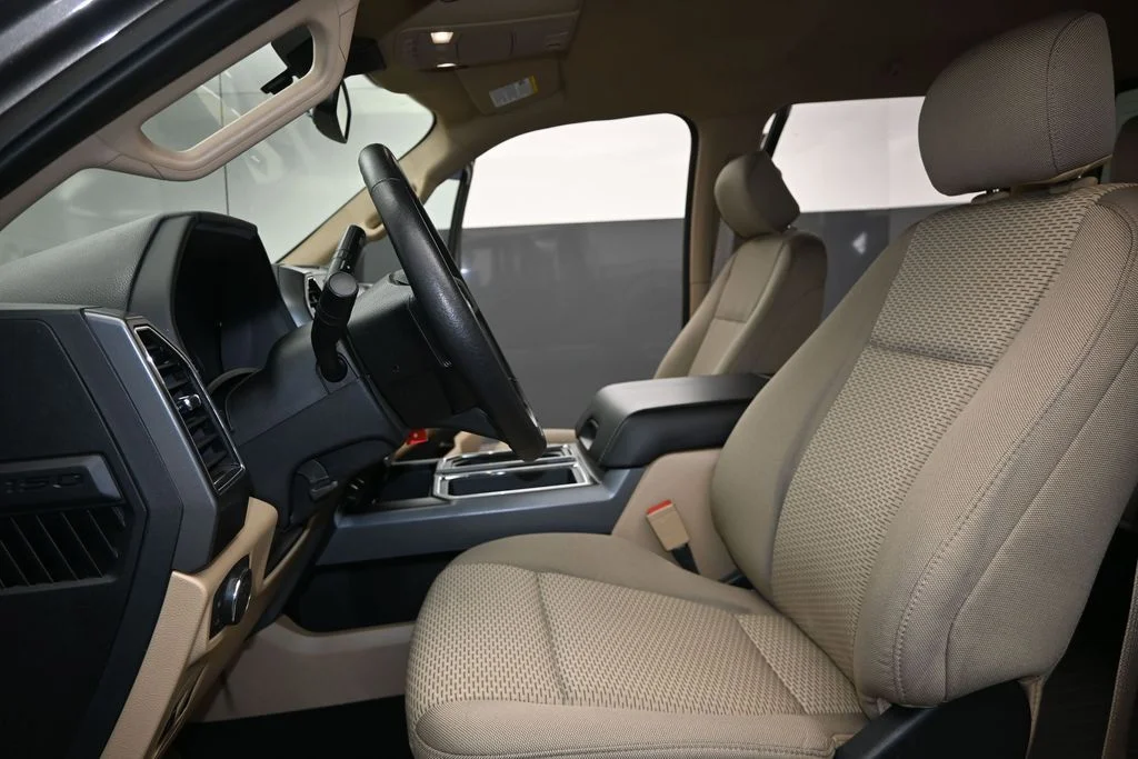 Used 2020 Stone Gray Metallic Ford XLT image 15