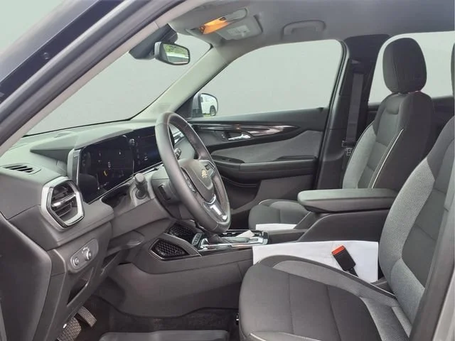 New 2026 Sterling Gray Metallic Chevrolet LT image 19