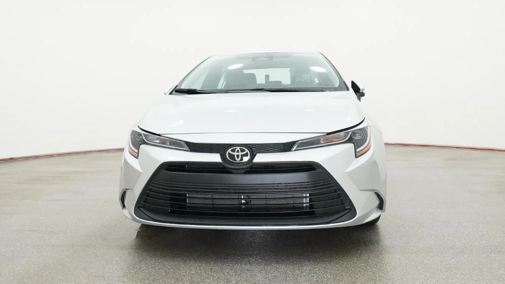 New 2026 Classic Silver Metallic Toyota LE image 27