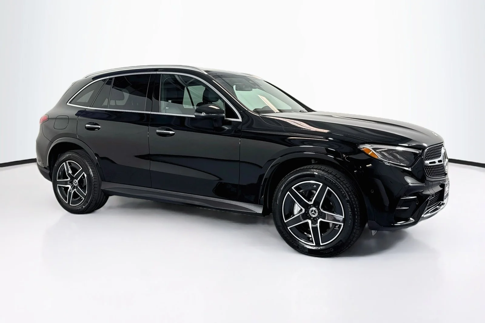 Used 2026 Black Mercedes-Benz GLC 300 image 3