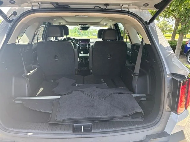 Used 2023 Gray Kia X-Line EX image 10