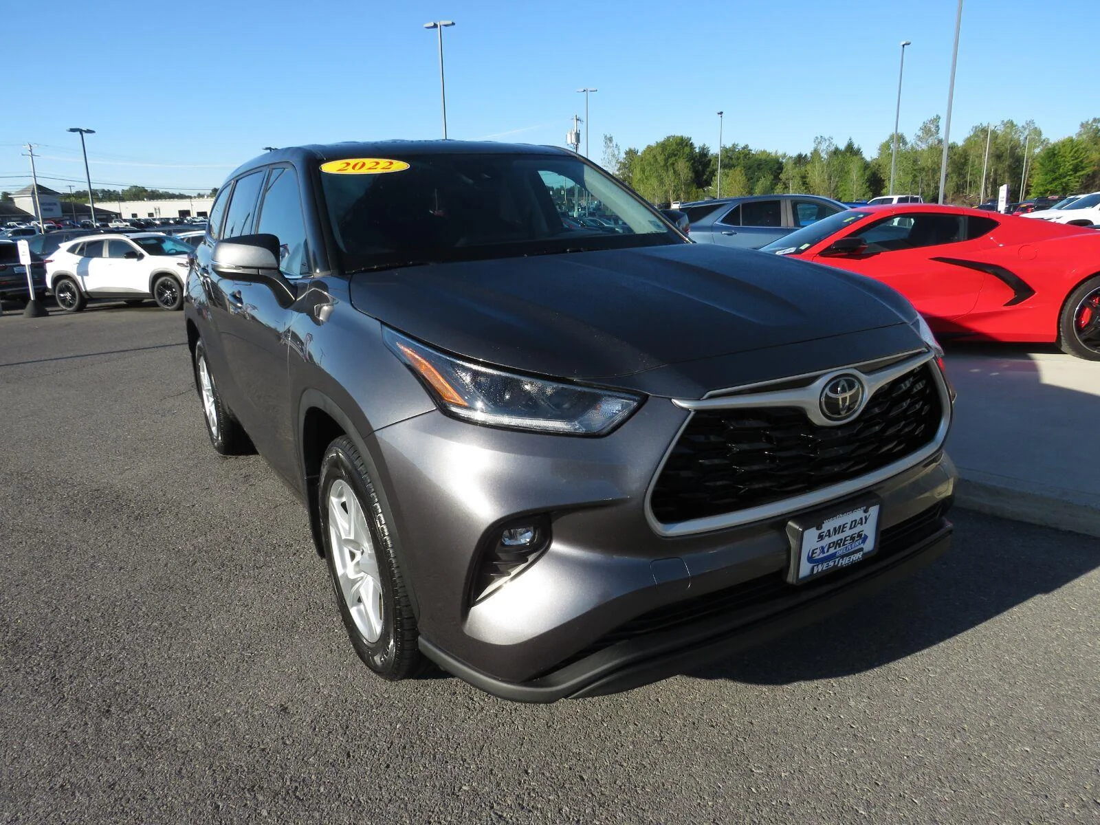 Used 2021 Magnetic Gray Met Toyota L image 3