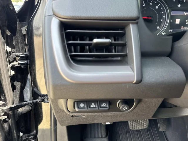 Used 2023 Black GMC AT4 image 35