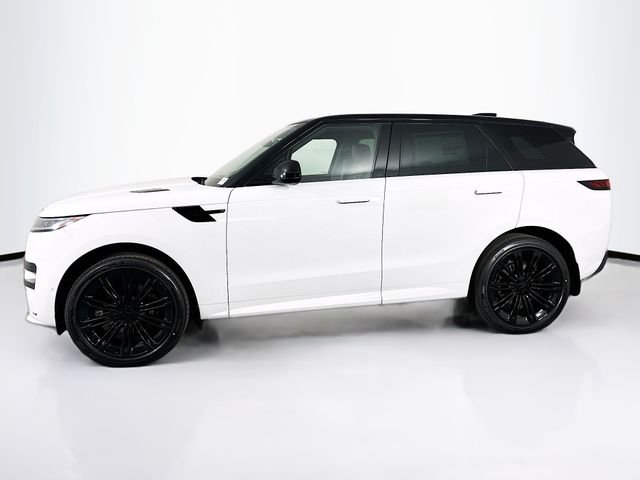 Used 2026  Land Rover Dynamic SE image 8