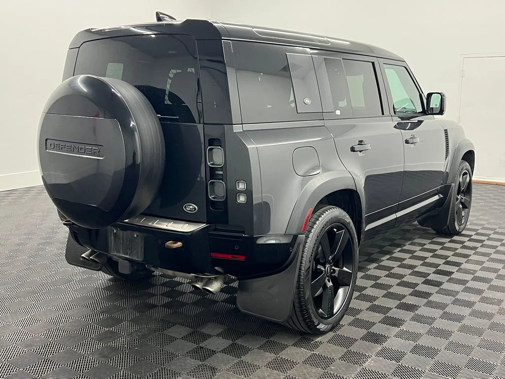 Used 2023 Carpathian Grey Premium Metallic Land Rover V8 AWD Carpathian Edition image 8
