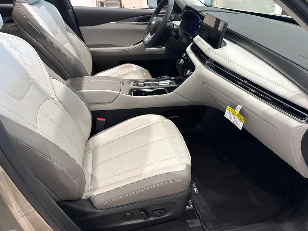 New 2027 WARM TITANIUM INFINITI Luxe FWD image 12