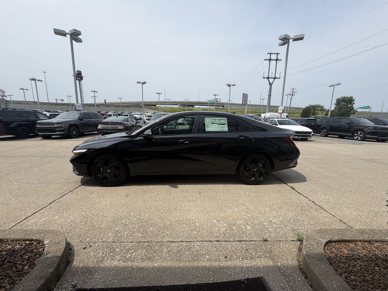 New 2026 Abyss Black Hyundai SEL Sport Plus image 10