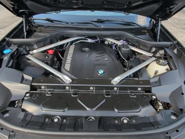 2025 BMW X7 40i - Photo 33