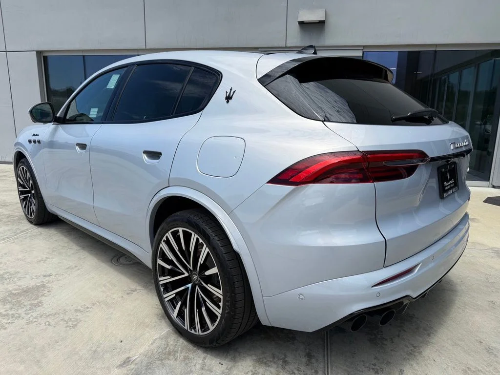 Used 2025 Bianco Astro Metallic Maserati Modena image 7
