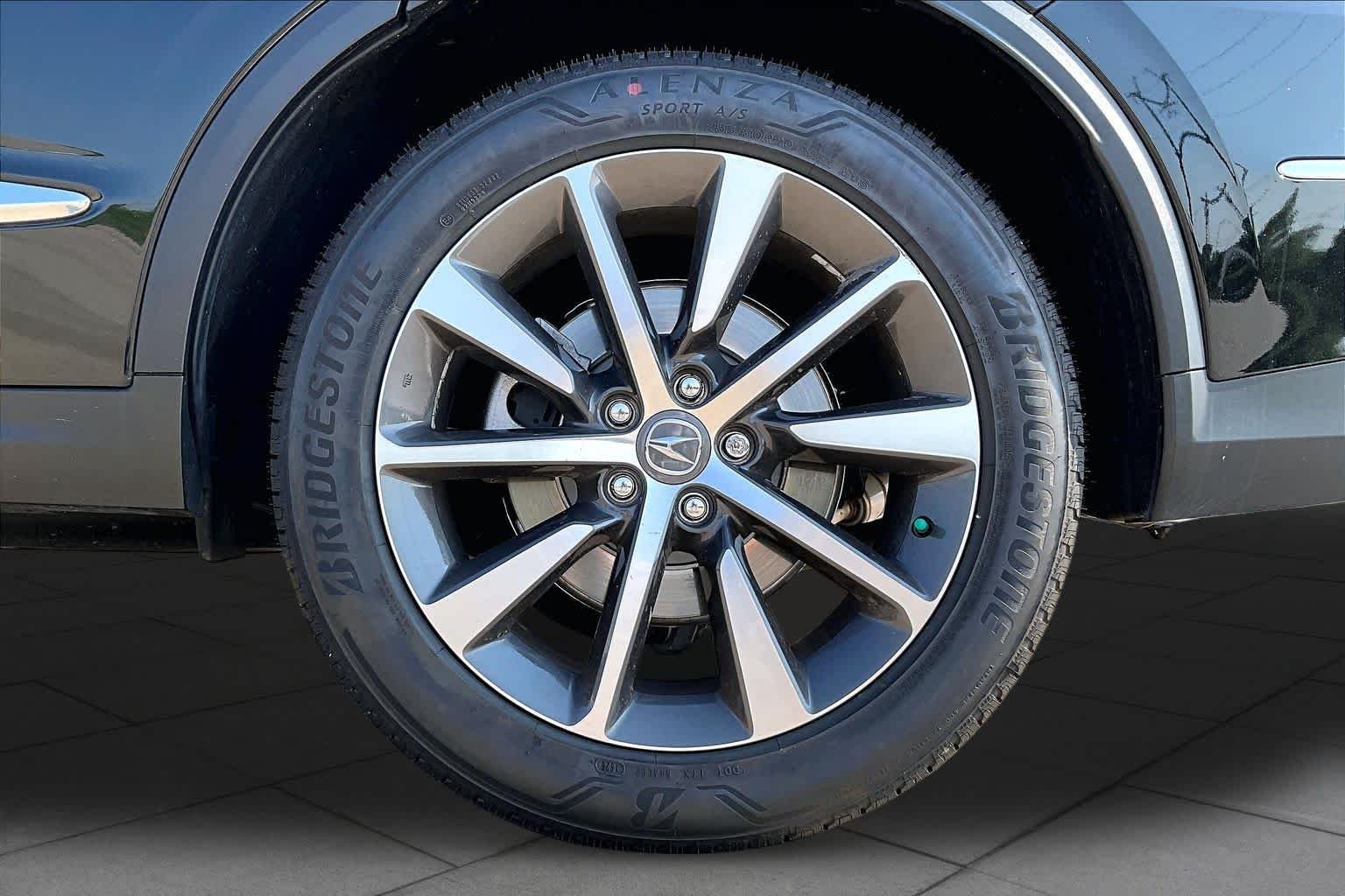 Used 2025 Majestic Black Pearl Acura w/Technology Package image 22