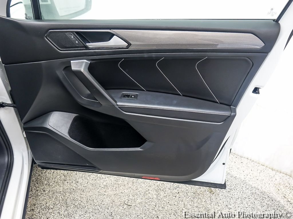 Certified Used 2022  Volkswagen 2.0T SE image 24