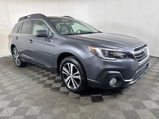 Used 2018 Gray Subaru 2.5i image 1