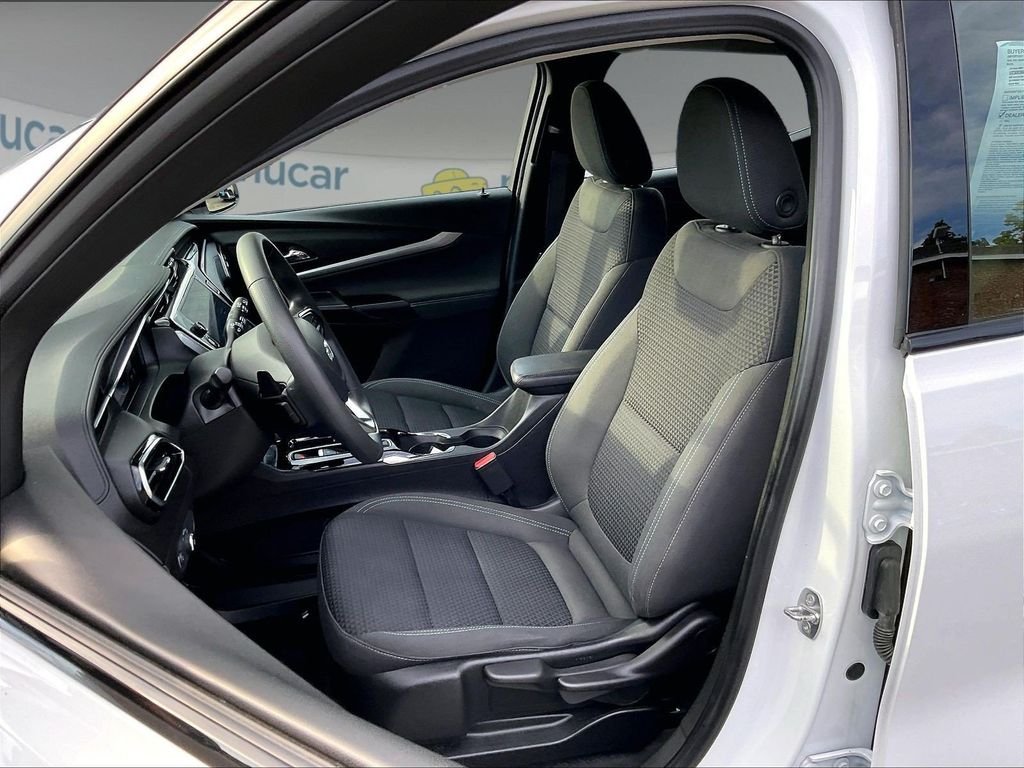 Used 2022 White Chevrolet LT image 10