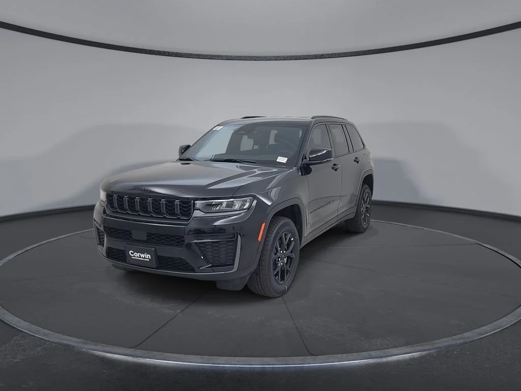 New 2026 Diamond Black Crystal Pearl-Coat Exterior Paint Jeep Altitude image 6