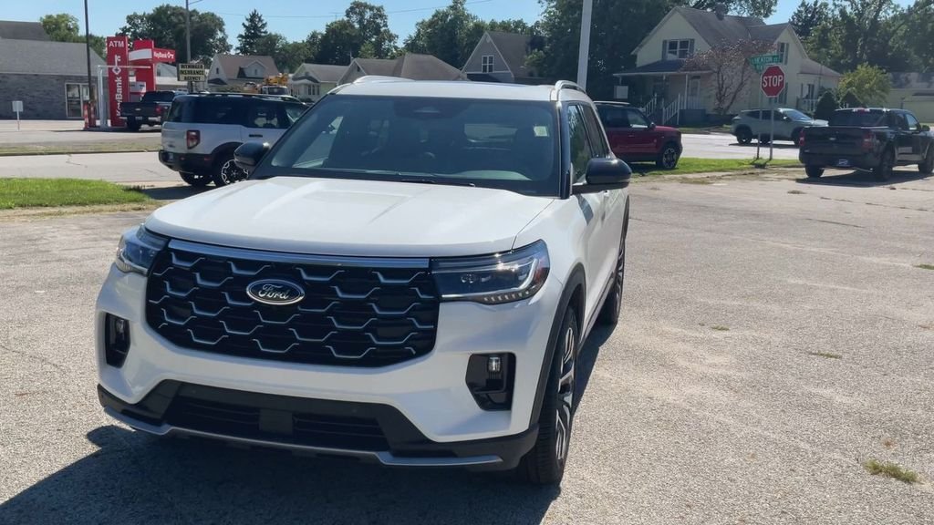 2026 Ford Explorer Platinum - Photo 8
