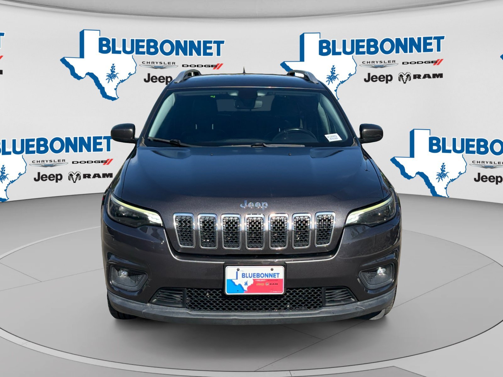 Used 2019 Jeep Cherokee Latitude Plus with VIN 1C4PJLLX4KD265652 for sale in New Braunfels, TX