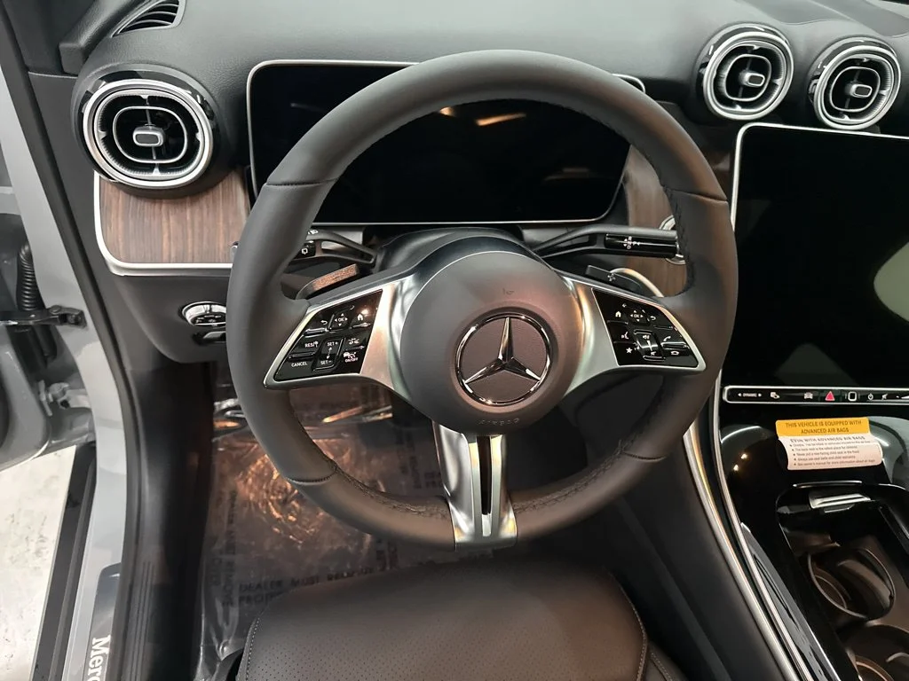 Used 2026 White Mercedes-Benz GLC 300 image 10