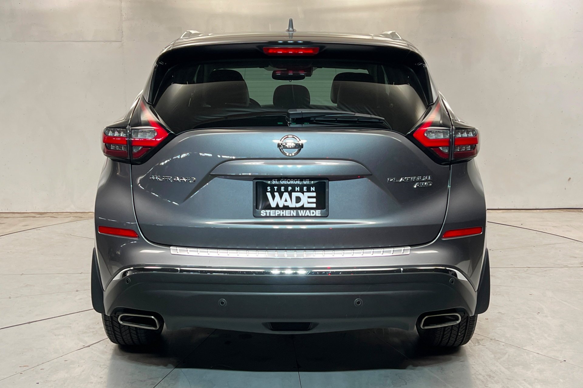 Used 2021 Gun Metallic Nissan Platinum image 5