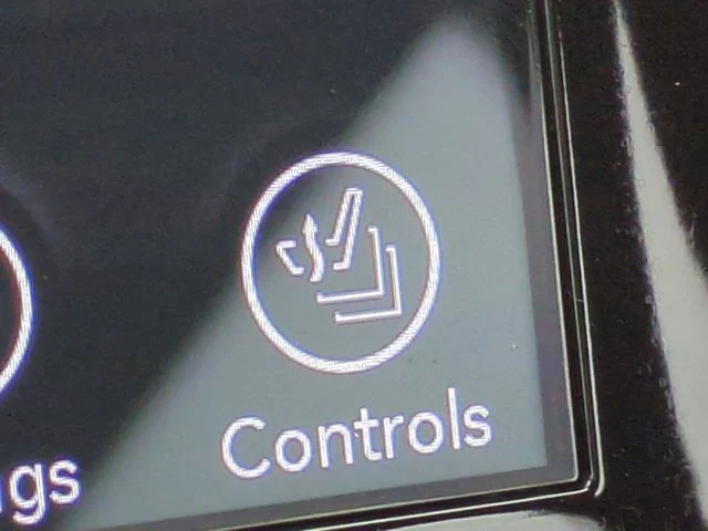 Certified Used 2021 Bright White Clearcoat Jeep Limited image 24