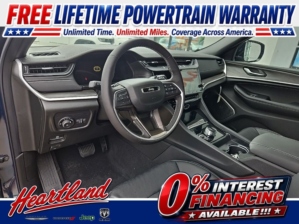 New 2026 Fathom Blue Pearl-Coat Exterior Paint Jeep Limited Reserve image 37