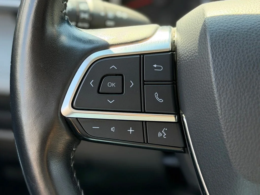 Used 2021 Gray Toyota LE image 9
