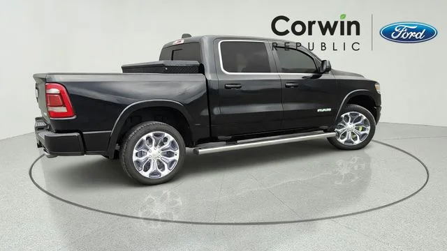 Used 2023 Diamond Black Ram Limited image 6