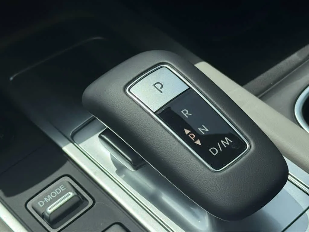 New 2027 2T RAD WHT INFINITI Autograph AWD image 13