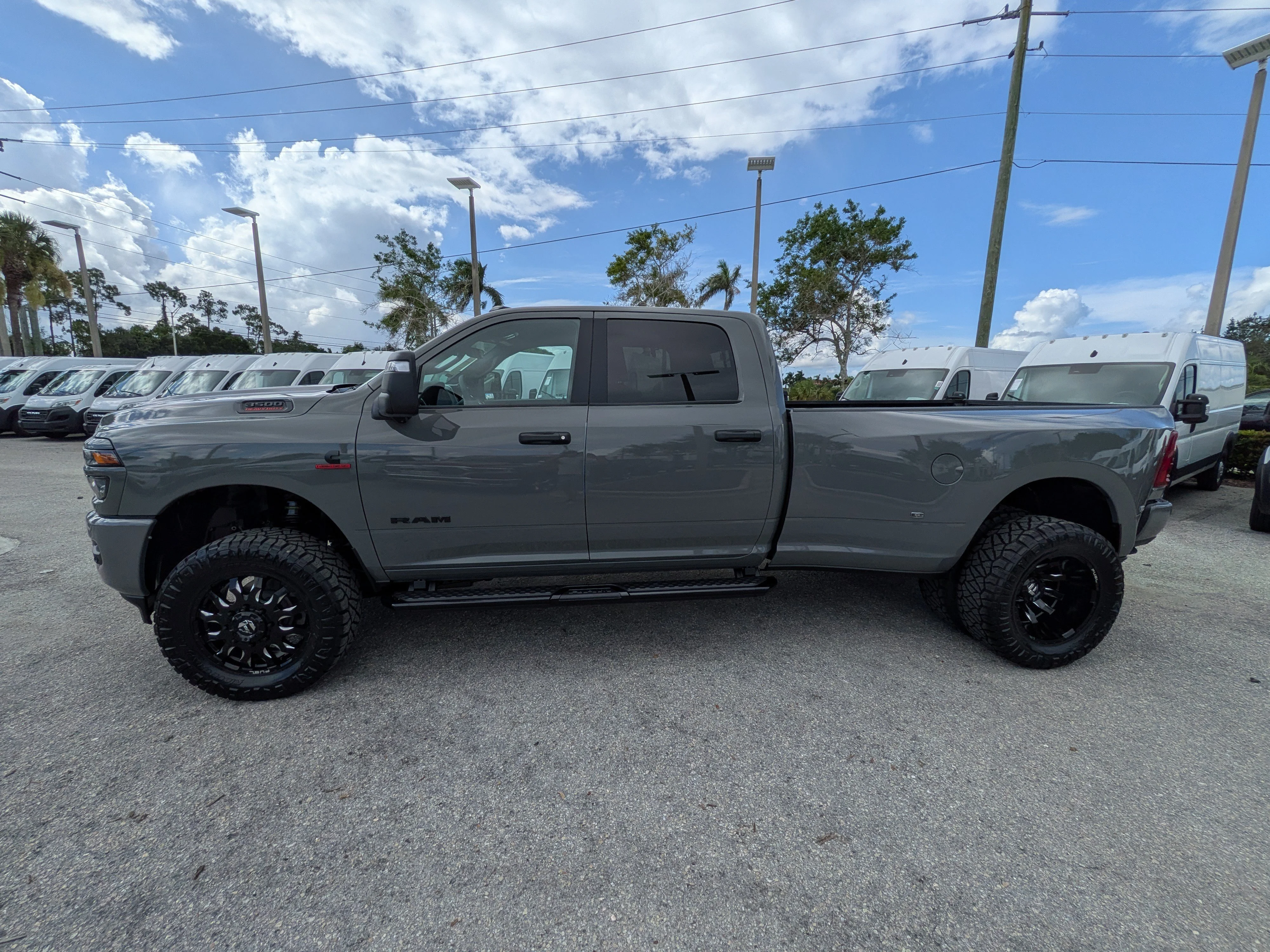 New 2026 Ceramic Gray Clear-Coat Exterior Paint RAM Big Horn image 8